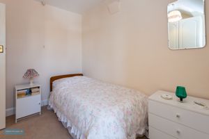 Bedroom- click for photo gallery